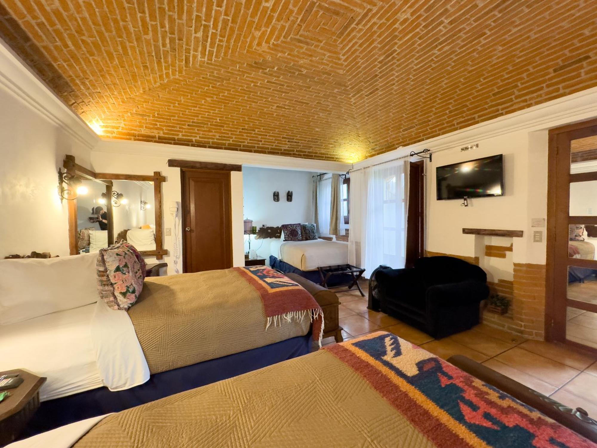 Naif Boutique Hotel أنتيغوا غواتيمالا الغرفة الصورة